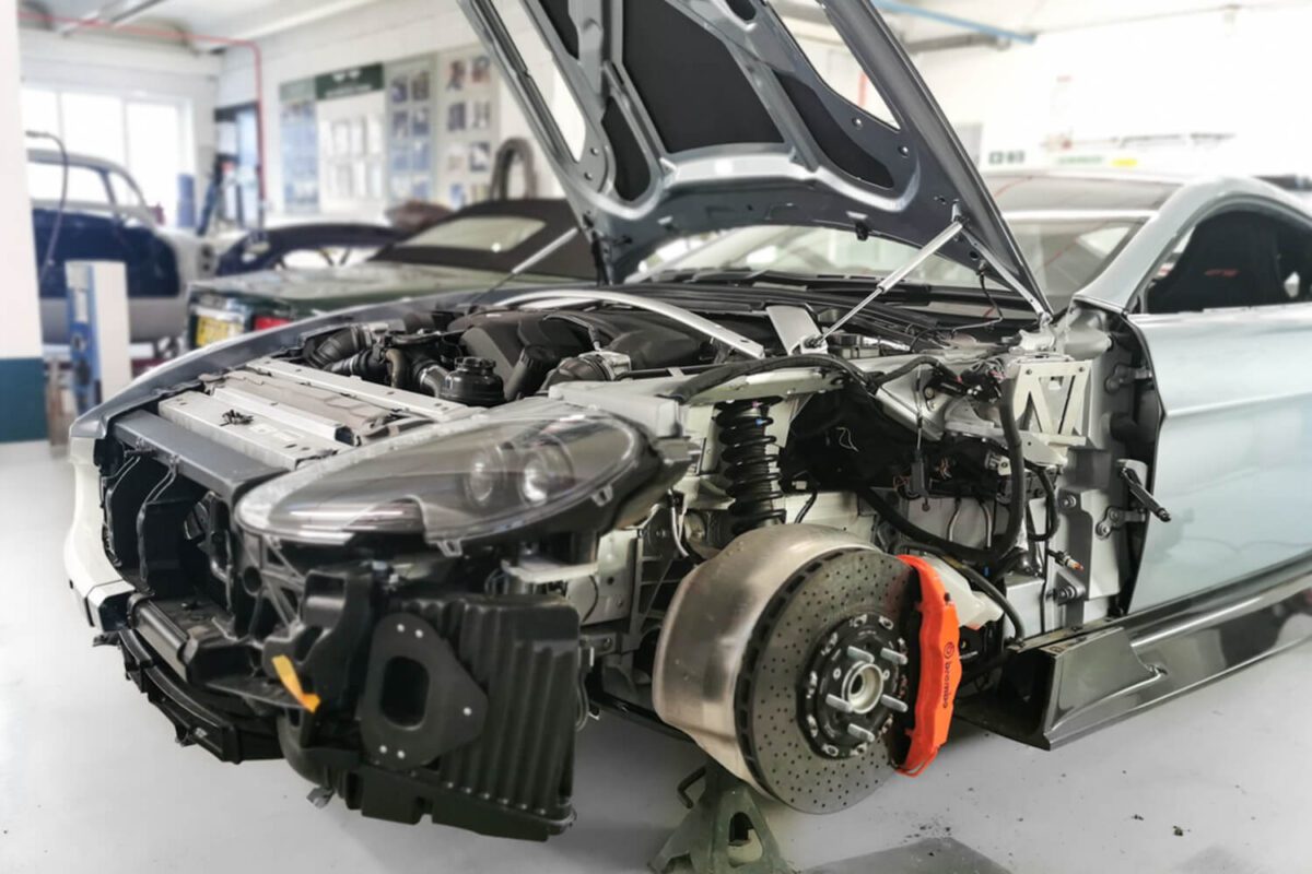 Maintaining Your Aston Martin: Get Quality Care From a Car Garage Expert in Dubai