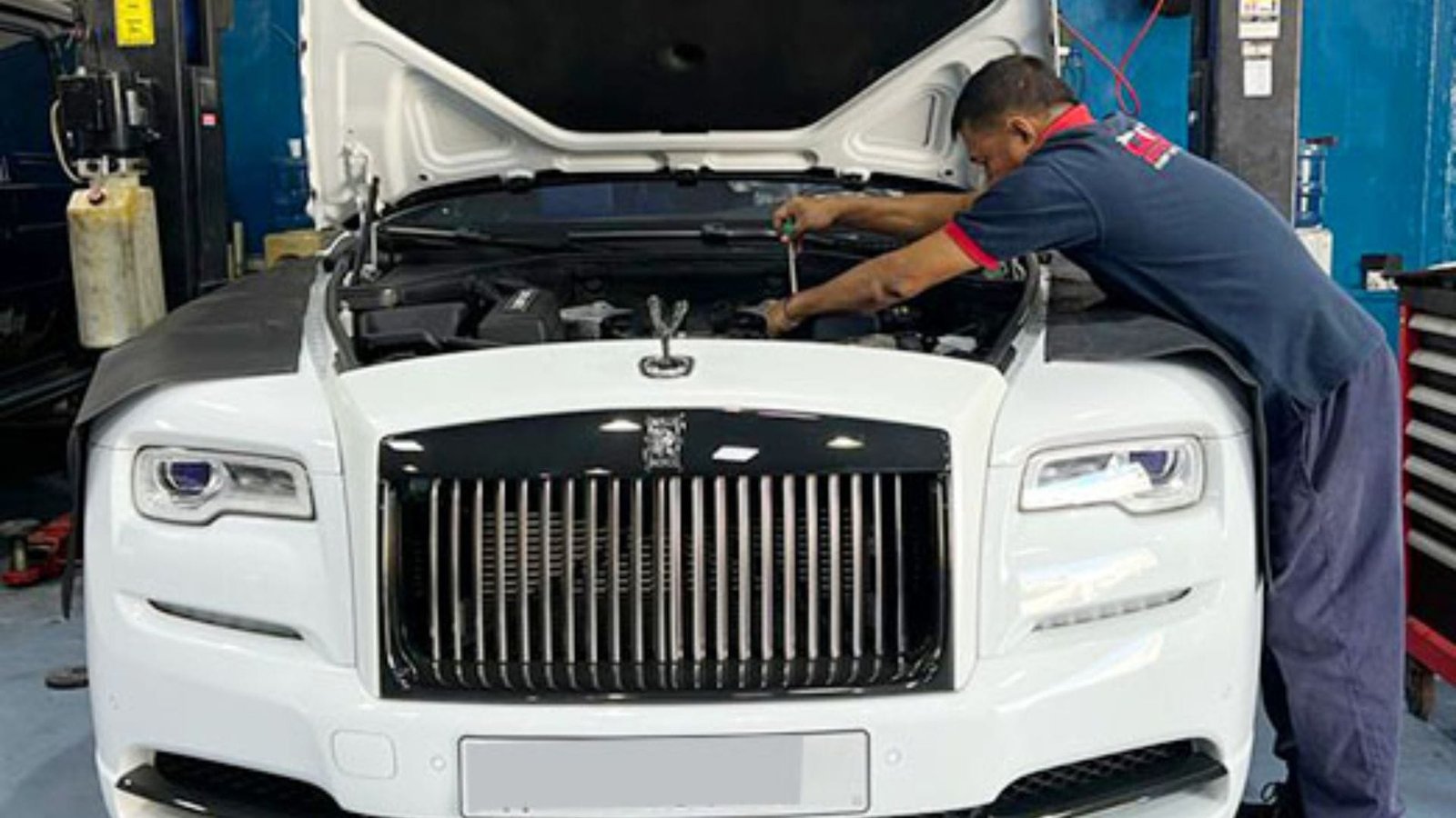 Expert Rolls-Royce Repair Services Unveiled in Dubai