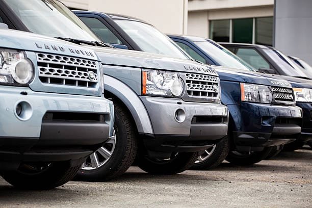 Garage for Land Rover