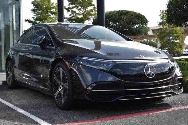 Mercedes-Benz Paint Job