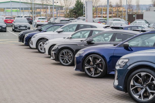 garages in Dubai