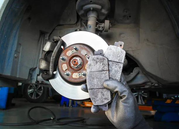 Jeep Wrangler brake pad replacement