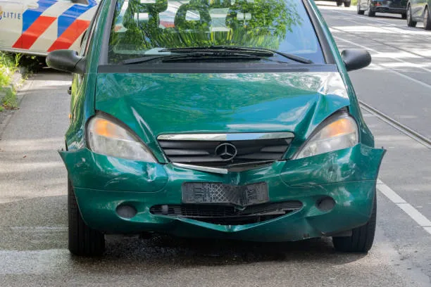 Mercedes-Benz Body Shop Handles Frame Straightening