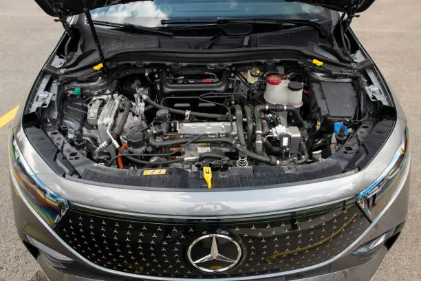 Mercedes Engine Management System