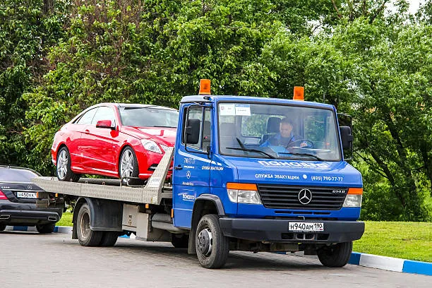 Mercedes flatbed recovery