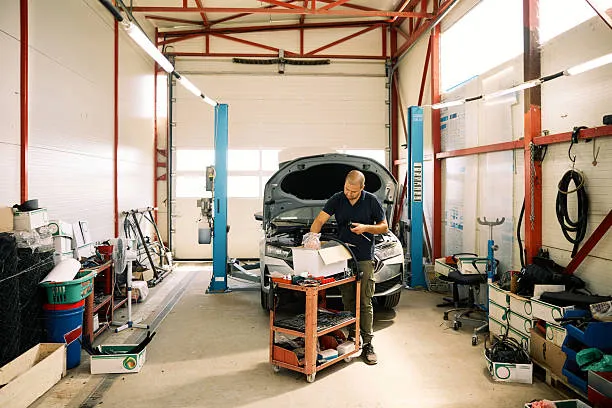 Mercedes garage near me in Al Quoz