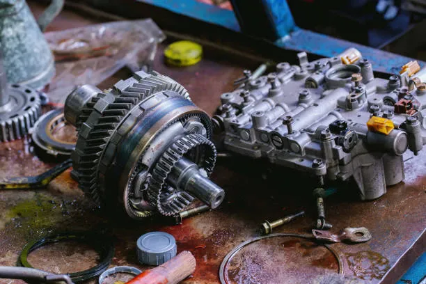 Mercedes transmission repair in Al Quoz