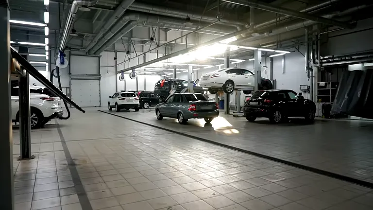 Mercedes Benz Service Center