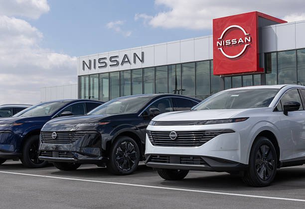 nissan showroom near me