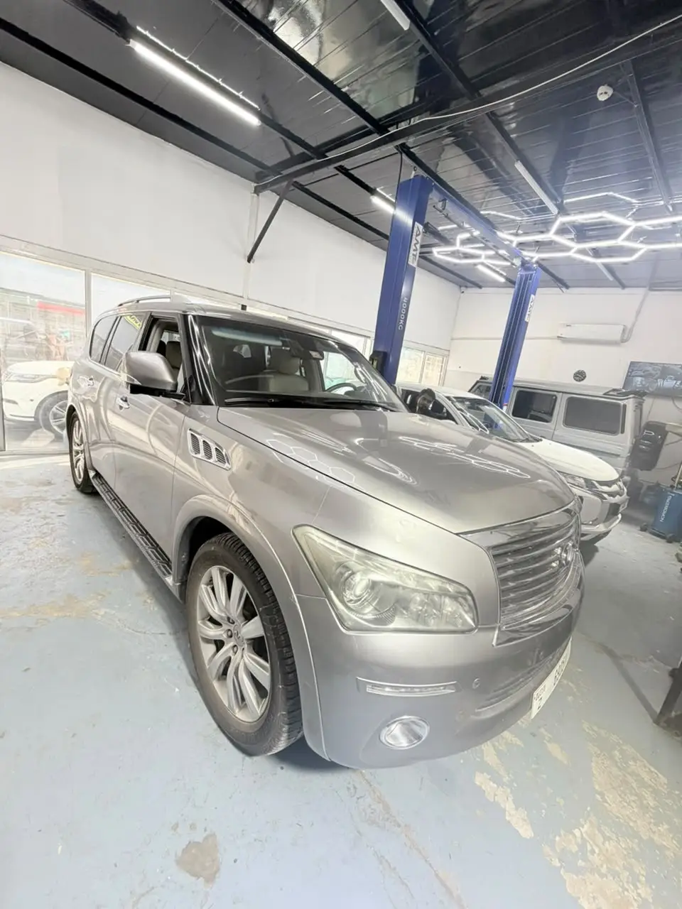 Infiniti QX80 Repair