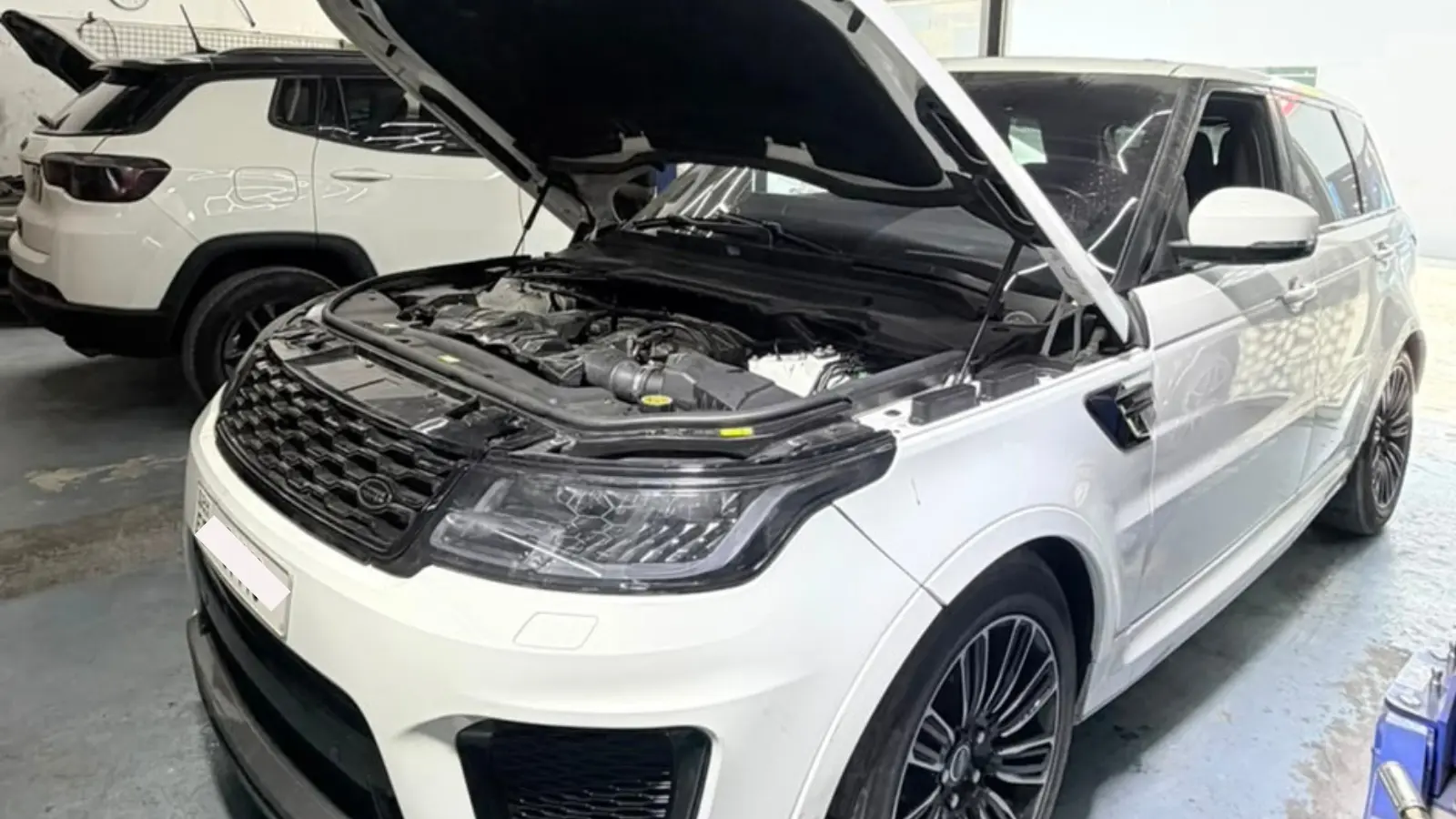 Range Rover Oil and Water Mix